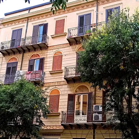 Liberty Casa Mazzini 34 * Palermo